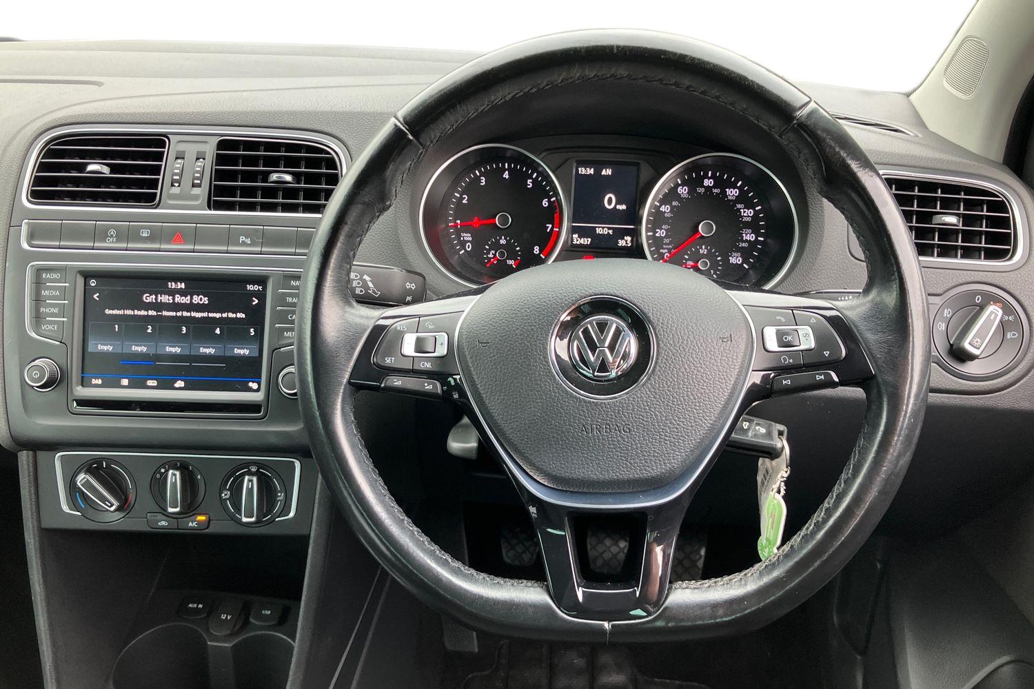 Used Volkswagen Polo 2017 for sale - 77515021: Photo 5