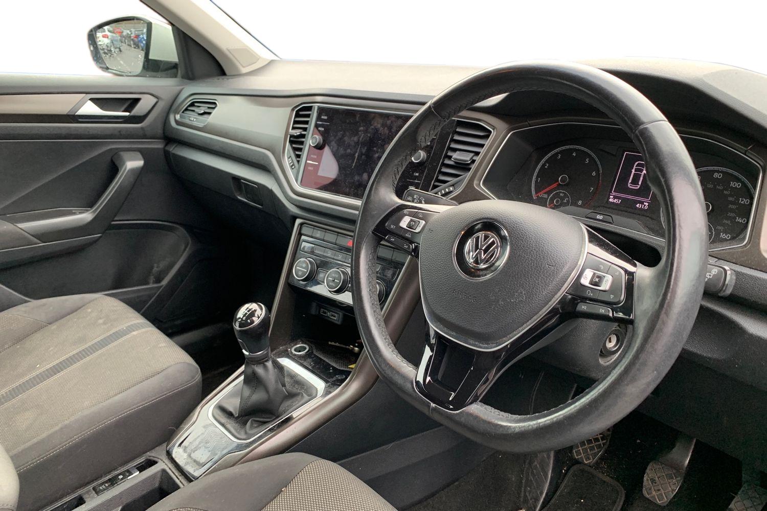 Used Volkswagen T-Roc 2018 for sale - 77172552: Photo 3