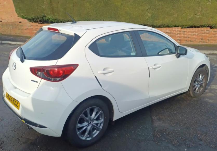 Used Mazda Mazda2 2023 for sale - 77303098: Photo 2