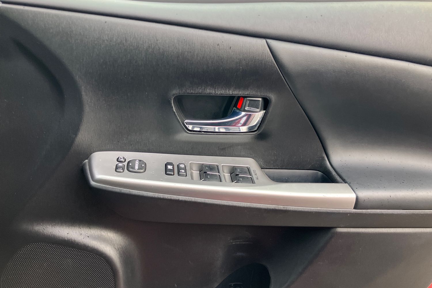 Used Toyota Prius+ 2019 for sale - 76961628: Photo 22