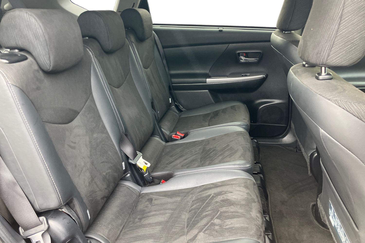 Used Toyota Prius+ 2019 for sale - 76961628: Photo 23