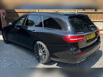 Used Mercedes-Benz E Class 2020 for sale - 79463174: Photo