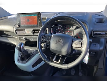 Used Citroen Berlingo 2020 for sale - 76782982: Photo