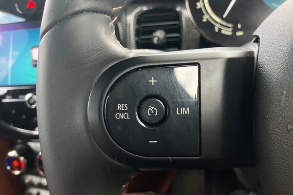 Used MINI Hatch 2021 for sale - 75717575: Photo 12