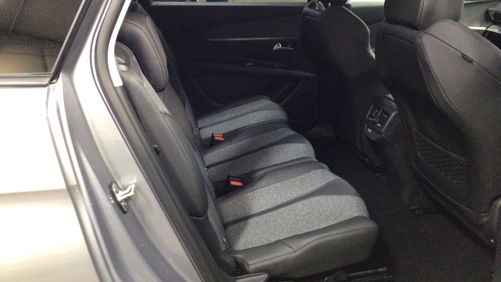 Used Peugeot 5008 2020 for sale - 76637109: Photo 4