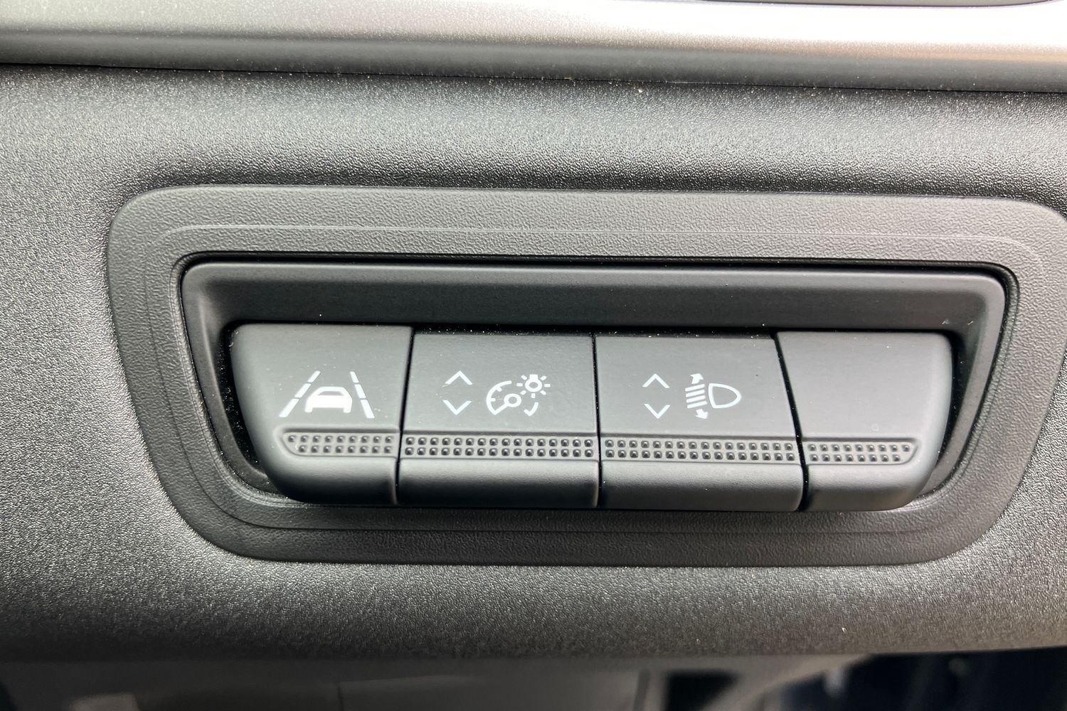 Used Renault Captur 2023 for sale - 76934277: Photo 18