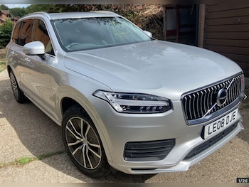 2021 - 2.0 B5D [235] Momentum 5dr AWD Geartronic