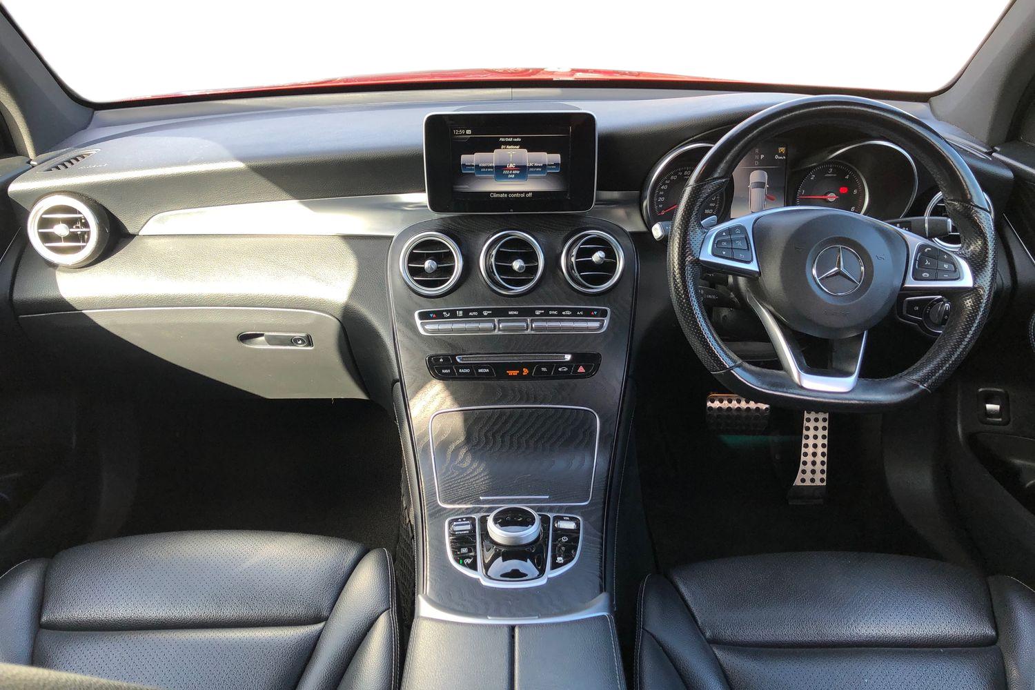 Used Mercedes-Benz GLC 2018 for sale - 76069741: Photo 3