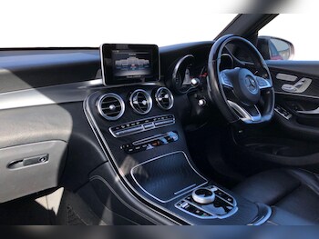 Used Mercedes-Benz GLC 2018 for sale - 76069741: Photo 4