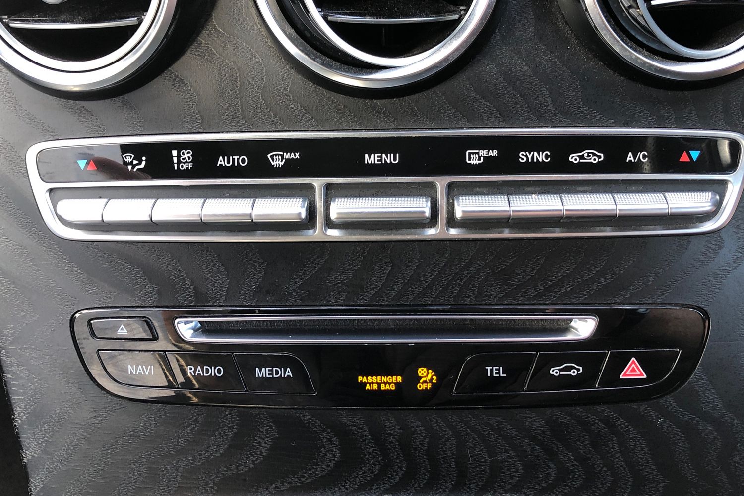 Used Mercedes-Benz GLC 2018 for sale - 76069741: Photo 9