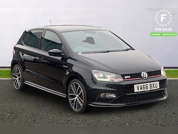 Used Volkswagen Polo 2016 for sale - 76253330: Photo