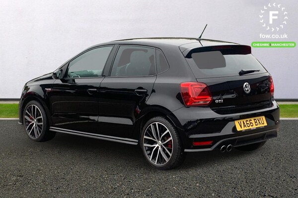 Used Volkswagen Polo 2016 for sale - 76253330: Photo 2