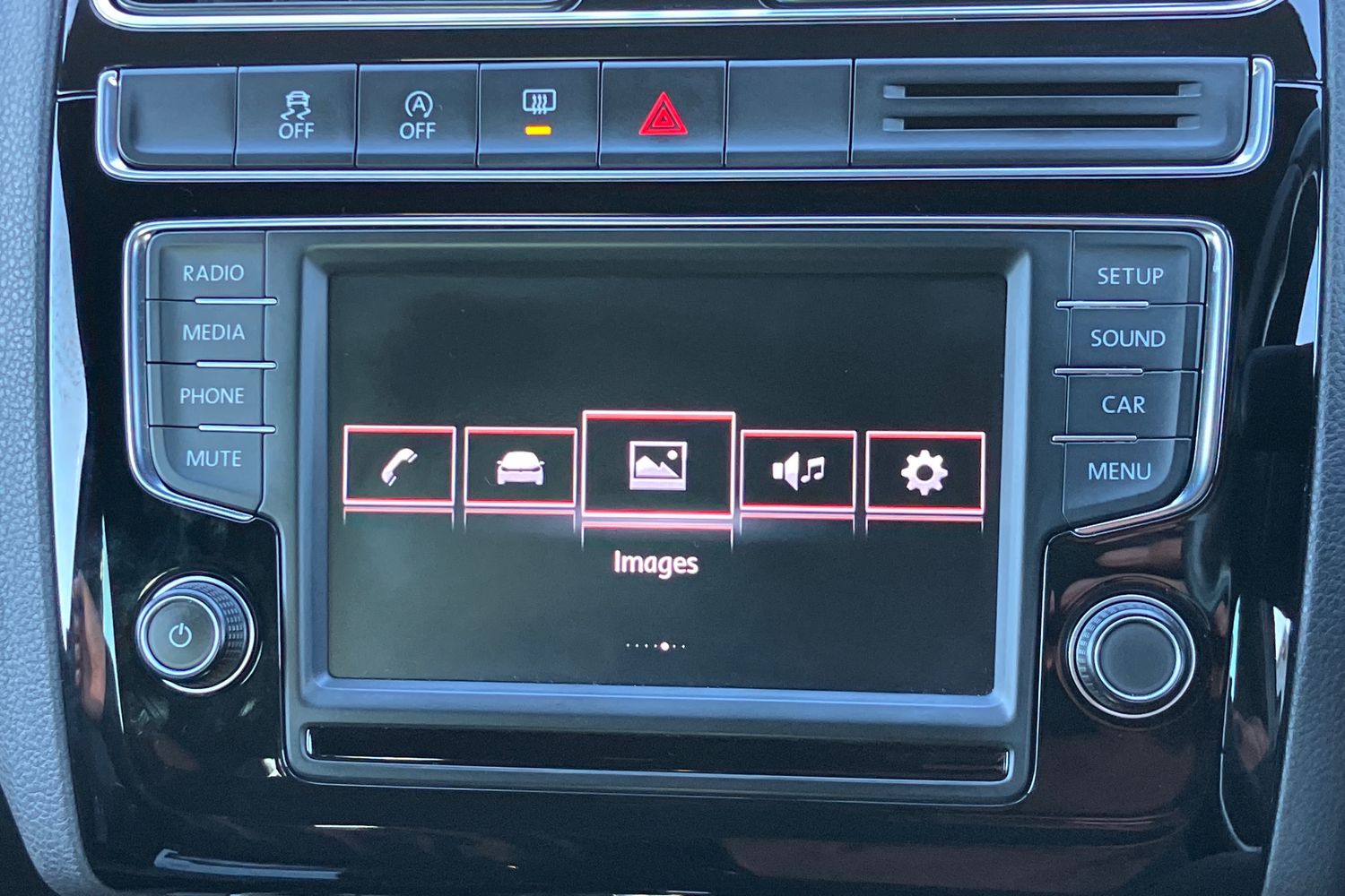 Used Volkswagen Polo 2016 for sale - 76253330: Photo 9