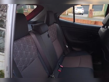 Used Toyota Yaris Cross 2022 for sale - 77308754: Photo