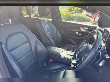 Used Mercedes-Benz GLC 2019 for sale - 78815510: Photo