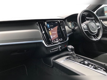 Used Volvo V90 2019 for sale - 77527499: Photo