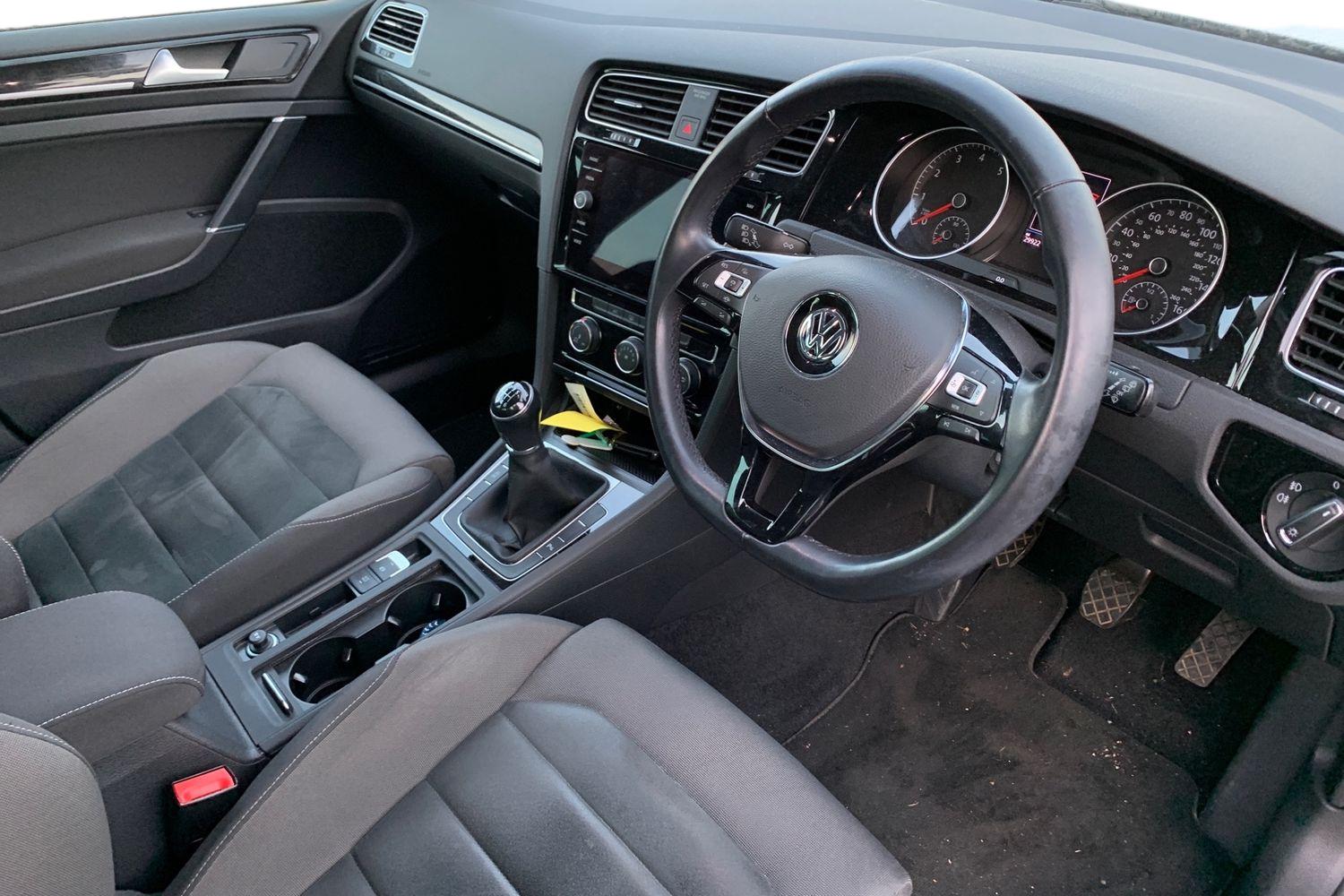 Used Volkswagen Golf 2018 for sale - 76902542: Photo 3