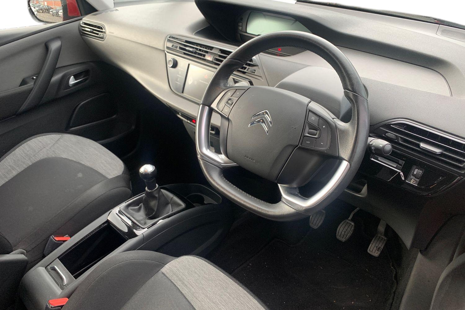 Used Citroen C4 Picasso 2016 for sale - 76353094: Photo 3