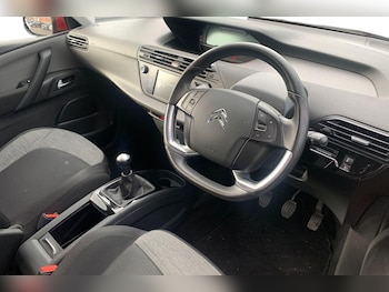 Used Citroen C4 Picasso 2016 for sale - 76353094: Photo