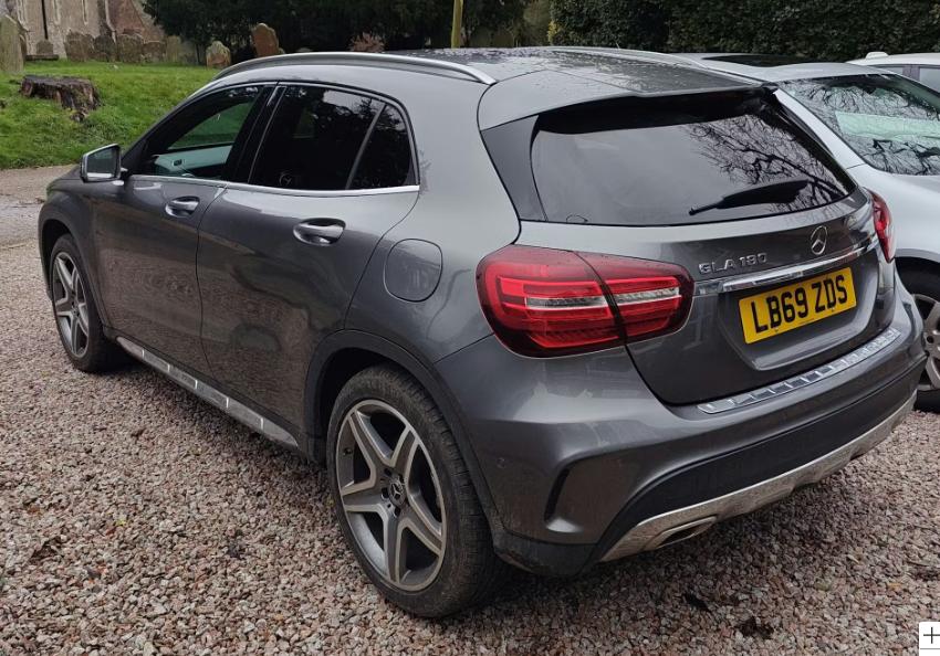 Used Mercedes-Benz GLA 2019 for sale - 77951915: Photo 2