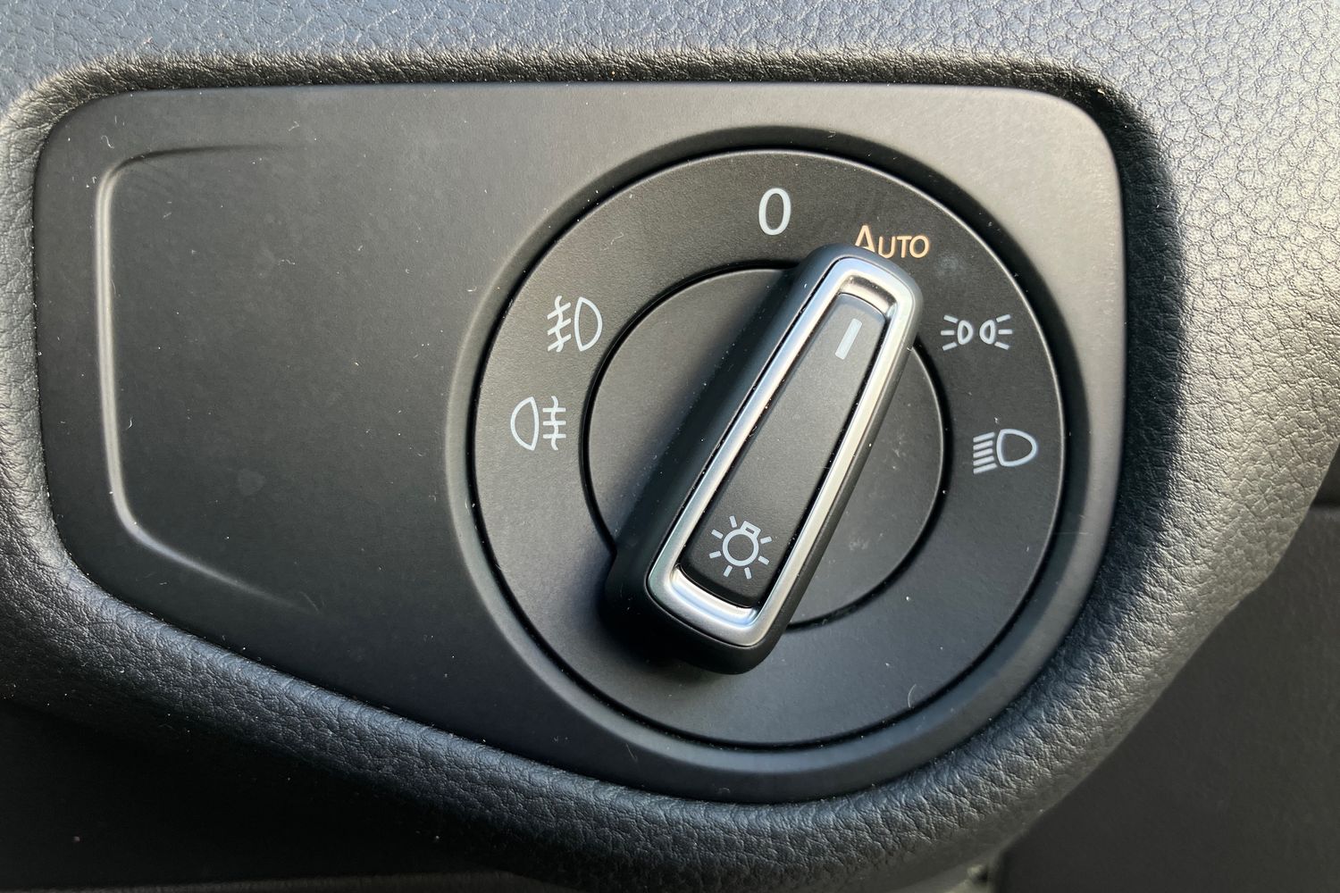 Used Volkswagen Golf 2019 for sale - 76541087: Photo 20