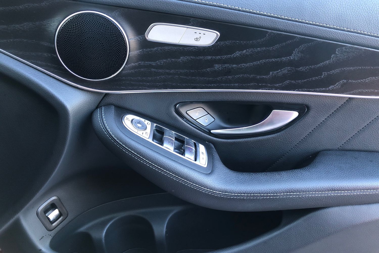 Used Mercedes-Benz GLC 2019 for sale - 75962544: Photo 16