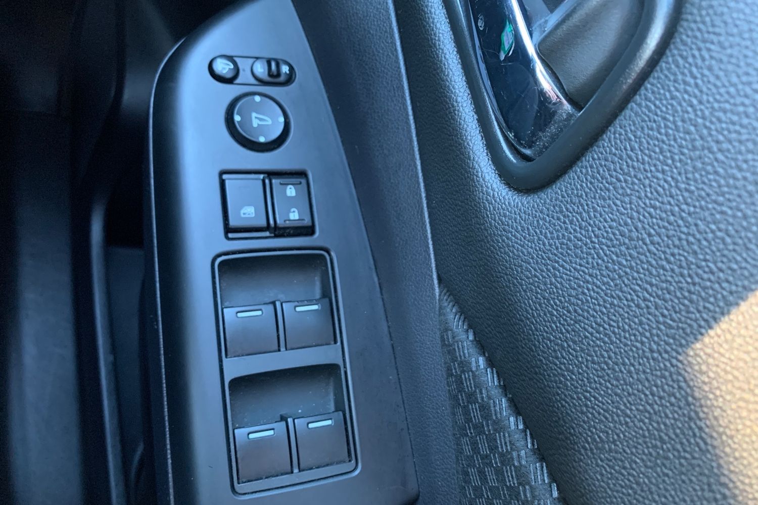 Used Honda CR-V 2017 for sale - 76334426: Photo 12