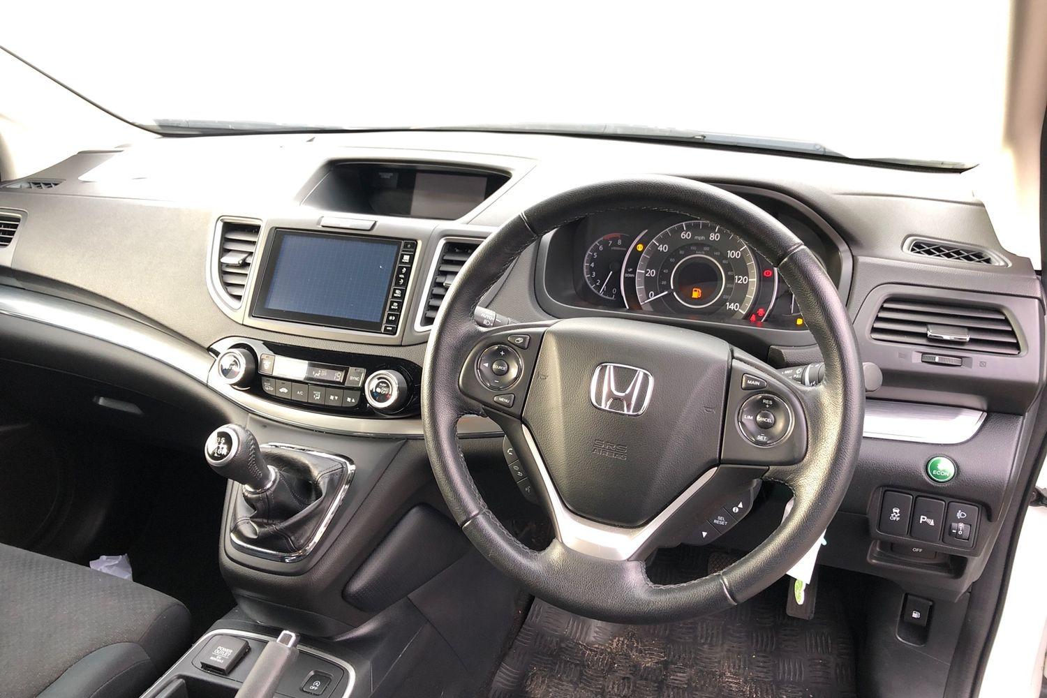 Used Honda CR-V 2017 for sale - 76334426: Photo 3