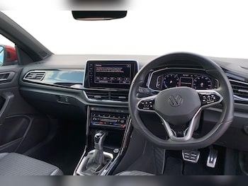 Used Volkswagen T-Roc 2023 for sale - 79458924: Photo