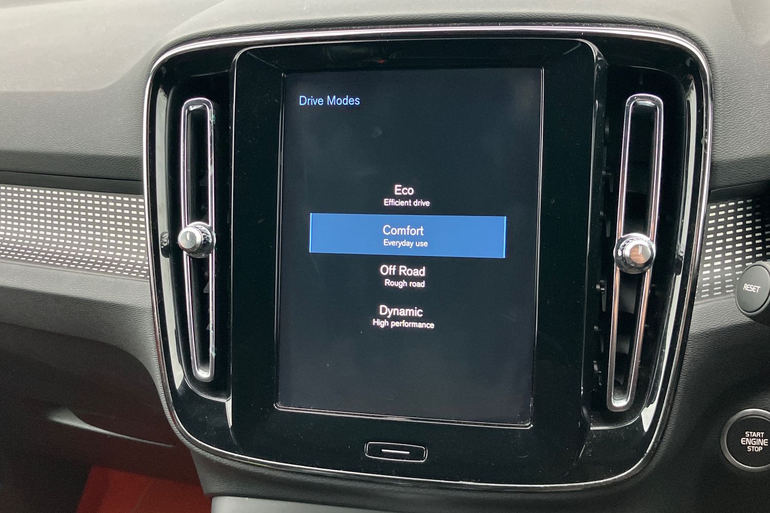 Used Volvo XC40 2018 for sale - 76624886: Photo 12