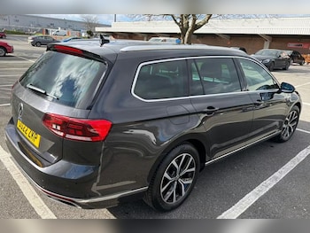 Used Volkswagen Passat 2022 for sale - 77692184: Photo