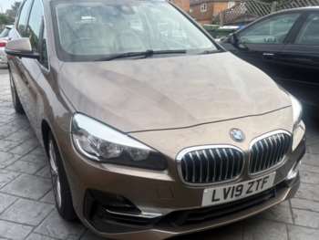 2019 - 220i Luxury 5dr DCT