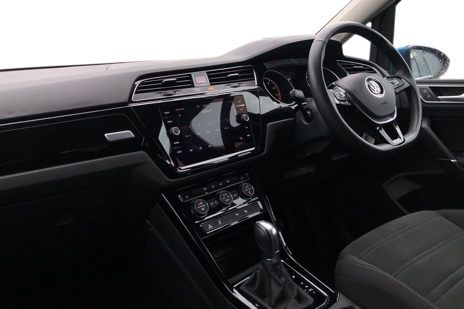 Used Volkswagen Touran 2019 for sale - 77515113: Photo 4