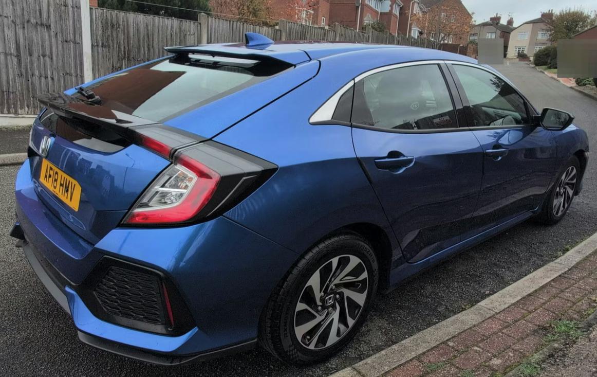 Used Honda Civic 2018 for sale - 76827991: Photo 2