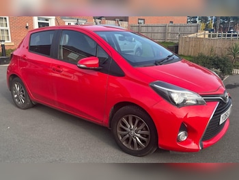 Used Toyota Yaris 2016 for sale - 76461002: Photo