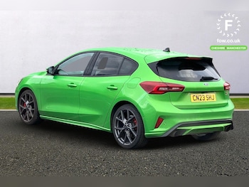 Used Ford Focus 2023 for sale - 76114993: Photo 2