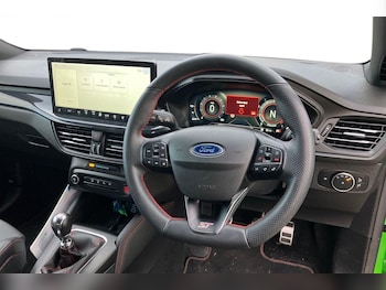 Used Ford Focus 2023 for sale - 76114993: Photo 3