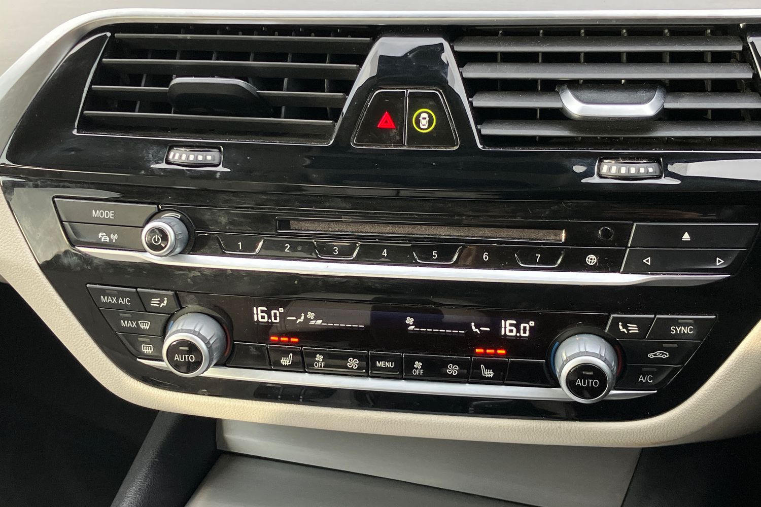 Used BMW 5 Series 2018 for sale - 77759848: Photo 15