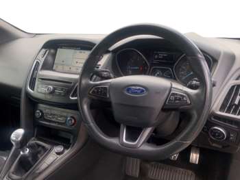 Used Ford Focus 2017 for sale - 74854834: Photo