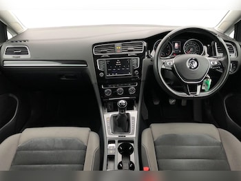 Used Volkswagen Golf 2016 for sale - 75329583: Photo
