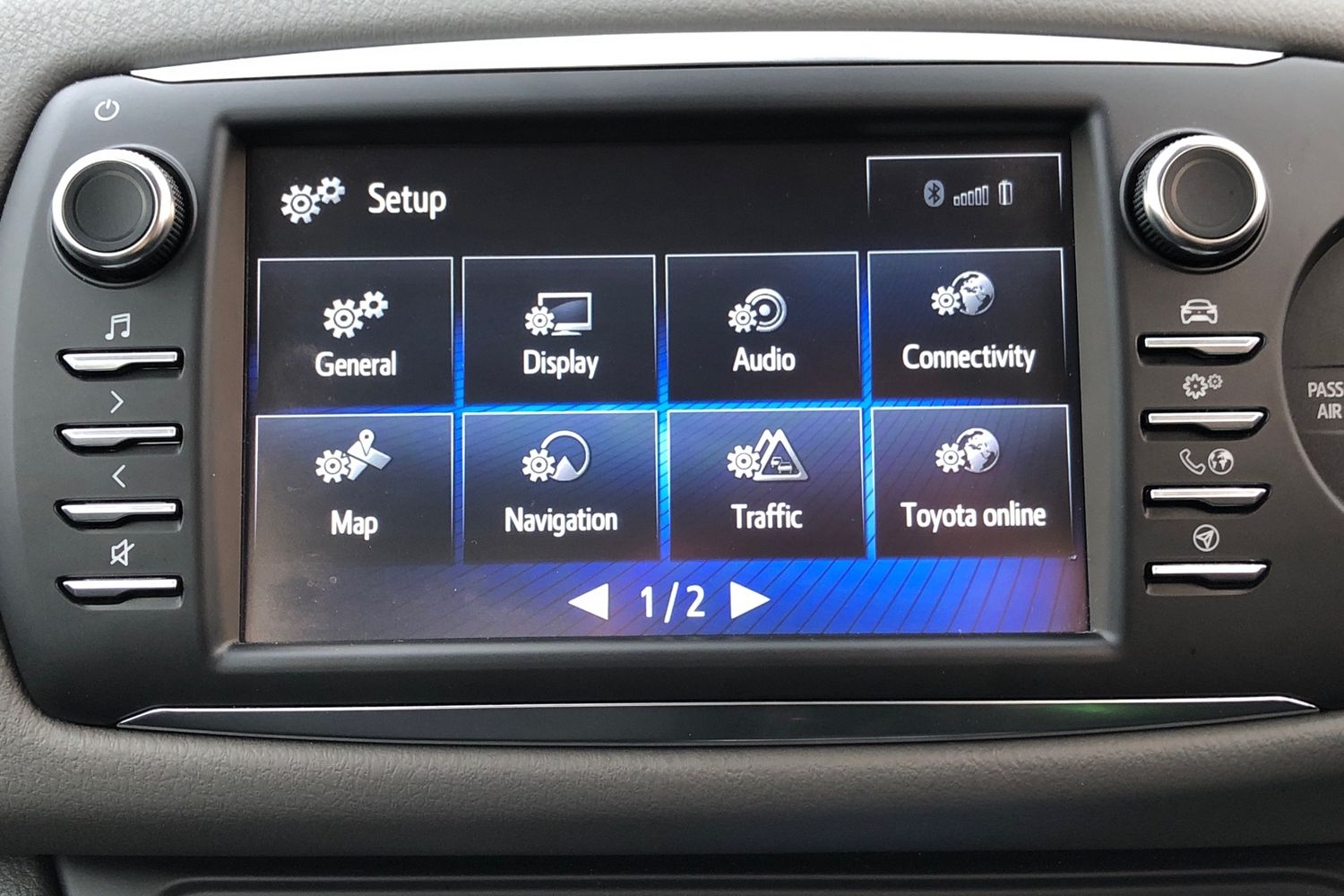 Used Toyota Yaris 2017 for sale - 76836198: Photo 9