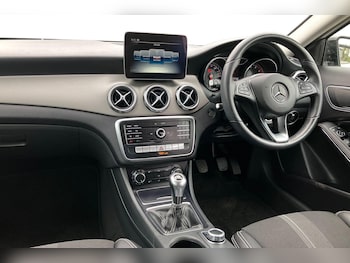Used Mercedes-Benz GLA 2018 for sale - 75489574: Photo
