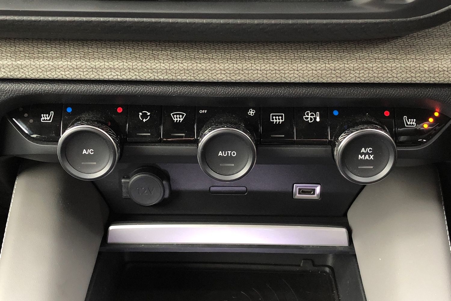 Used Citroen C5 X 2023 for sale - 76610930: Photo 16