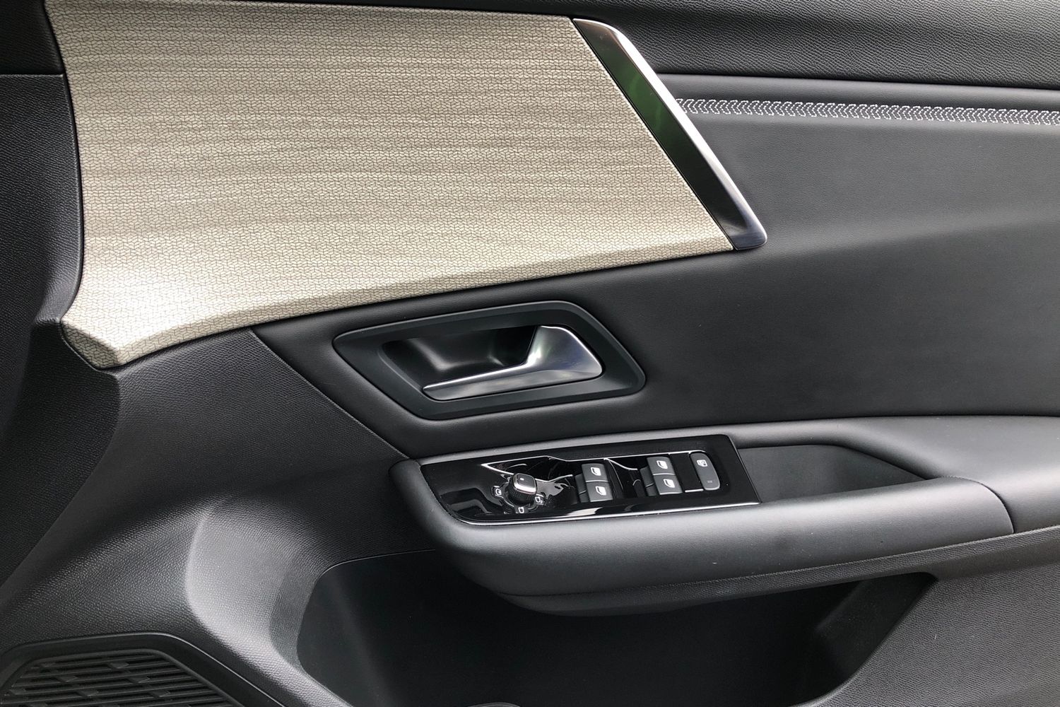 Used Citroen C5 X 2023 for sale - 76610930: Photo 22