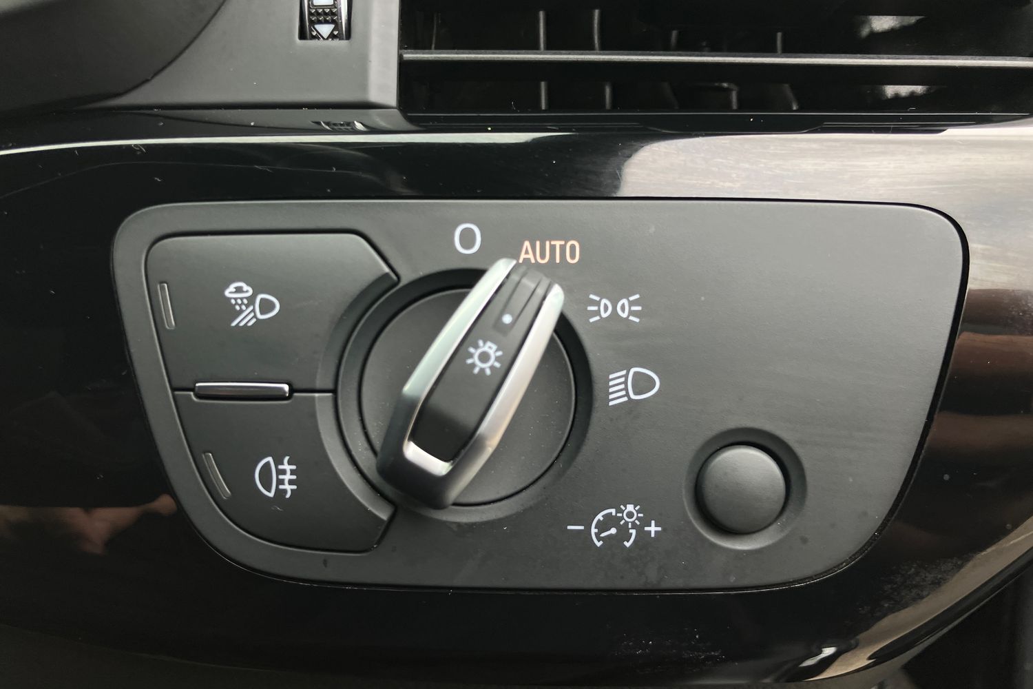 Used Audi A4 2018 for sale - 77444050: Photo 25