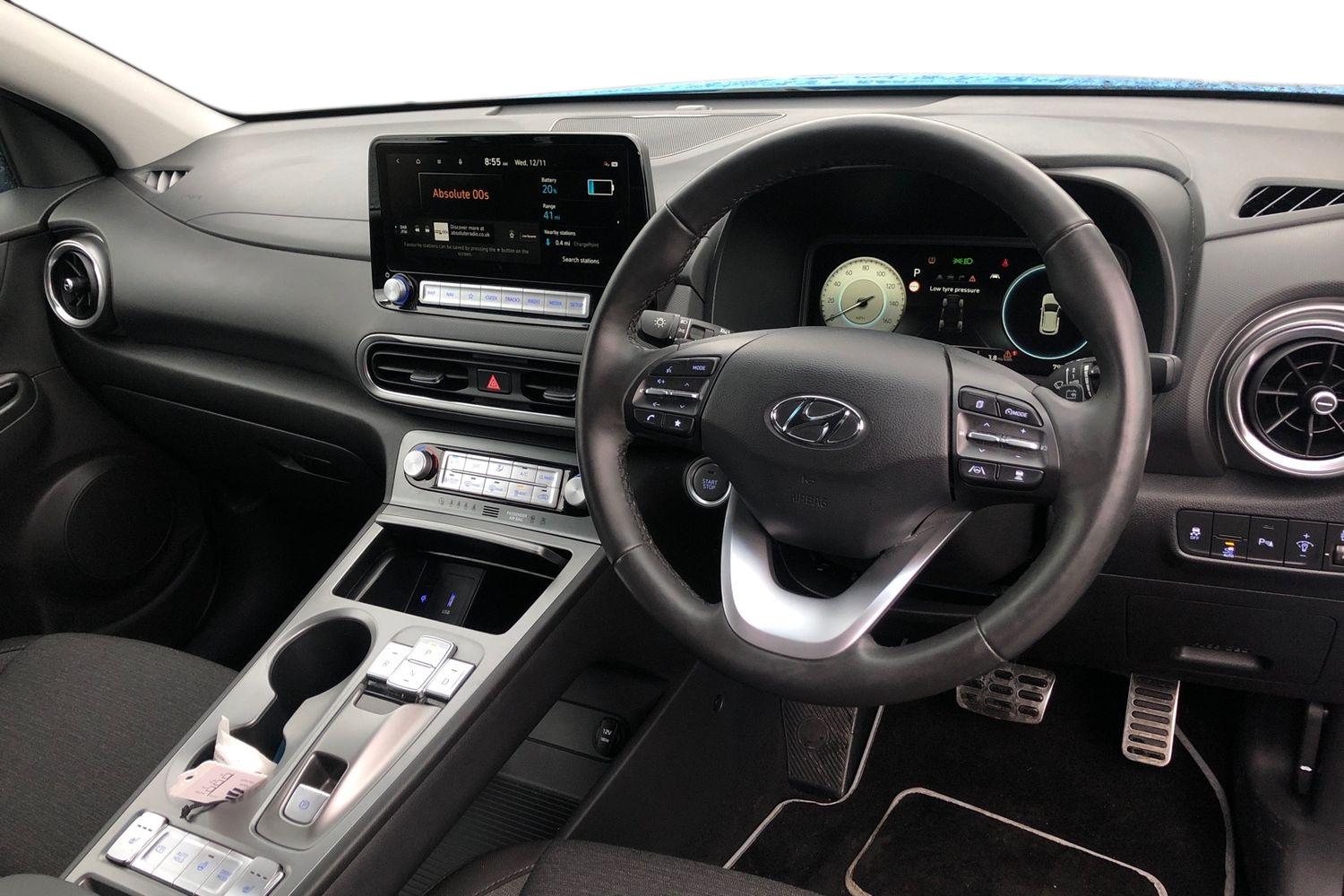 Used Hyundai KONA 2022 for sale - 76662180: Photo 3
