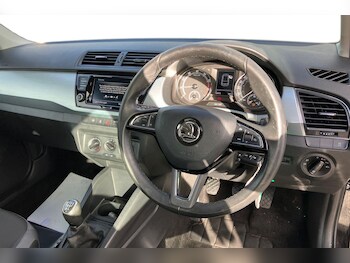 Used Skoda Fabia 2020 for sale - 76320316: Photo 3
