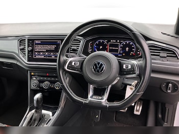 Used Volkswagen T-Roc 2022 for sale - 76288118: Photo