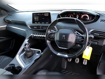 Used Peugeot 3008 2017 for sale - 76711844: Photo