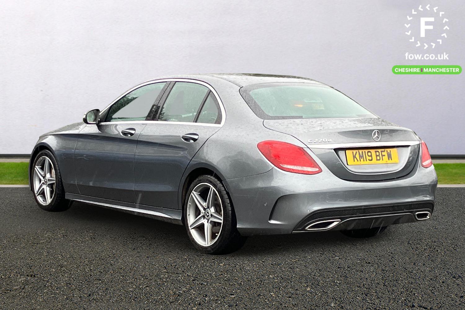 Used Mercedes-Benz C Class 2019 for sale - 77976182: Photo 2